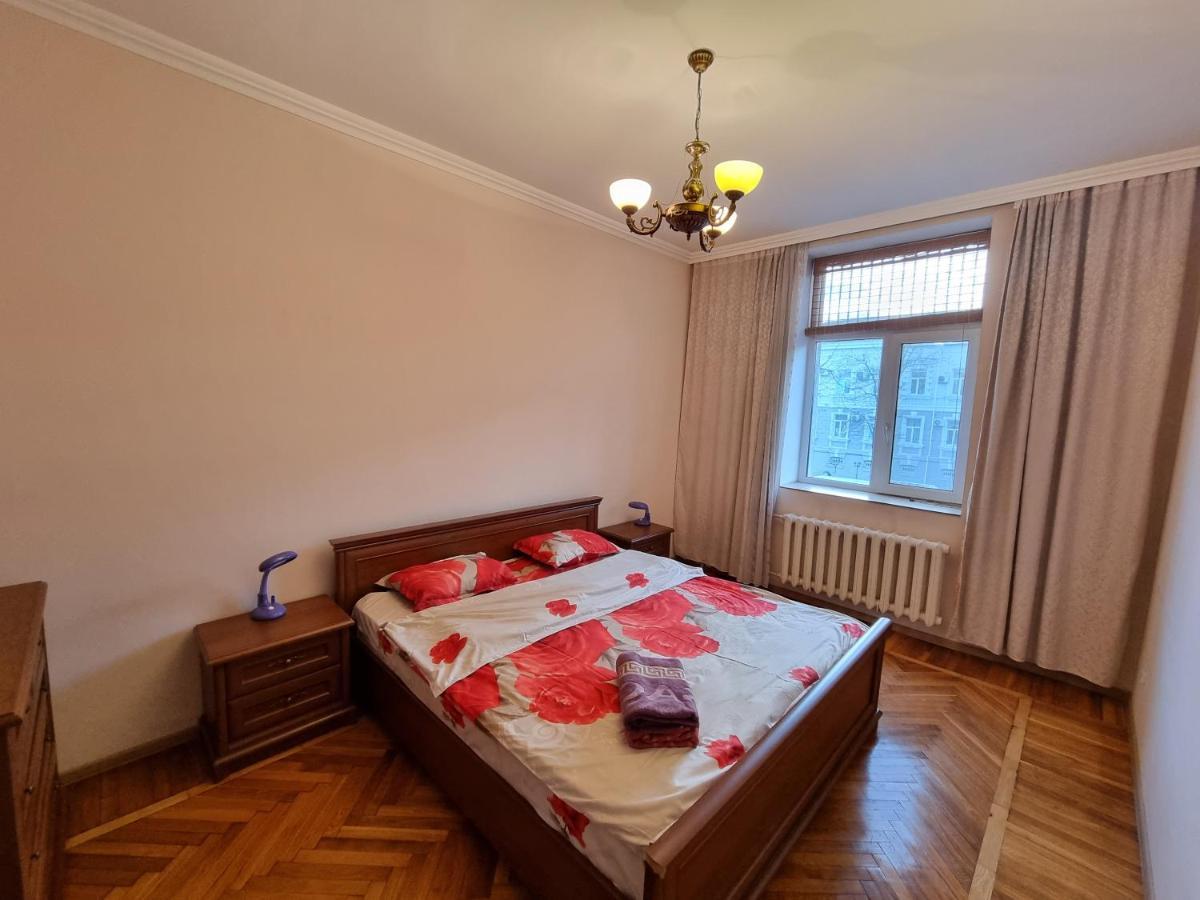 Stefan Cel Mare Boulevard Ultracentral Apartments In The Center Kişinev Dış mekan fotoğraf