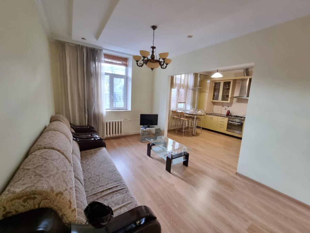 Stefan Cel Mare Boulevard Ultracentral Apartments In The Center Kişinev Dış mekan fotoğraf