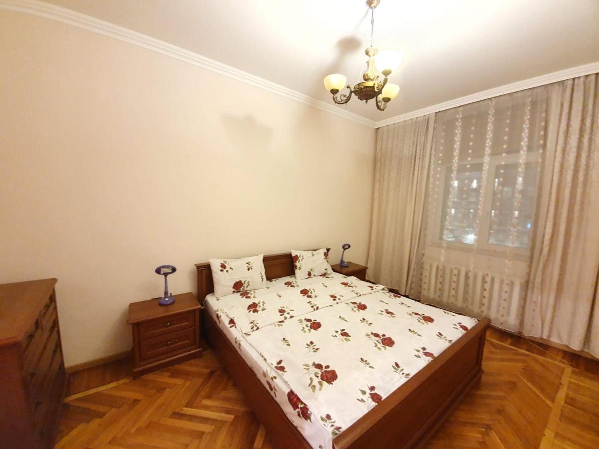 Stefan Cel Mare Boulevard Ultracentral Apartments In The Center Kişinev Dış mekan fotoğraf
